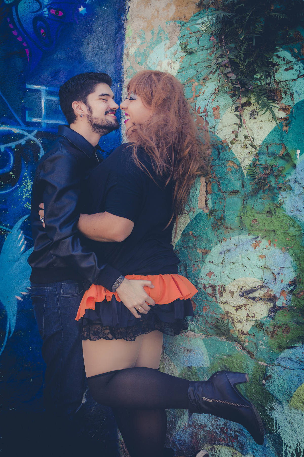 Cobertura fotográfica. Ensaio fotográfico. Foto casal. Book casal. Casal gay. Ensaio gay. Aniversário. Ensaio externo. Noivado. Ensaio casal. Beco do batmam. Fotógrafo para festa. Namorados. Homossexual. LGBT. São Paulo. Daniele Vidal Fotografia. Drag