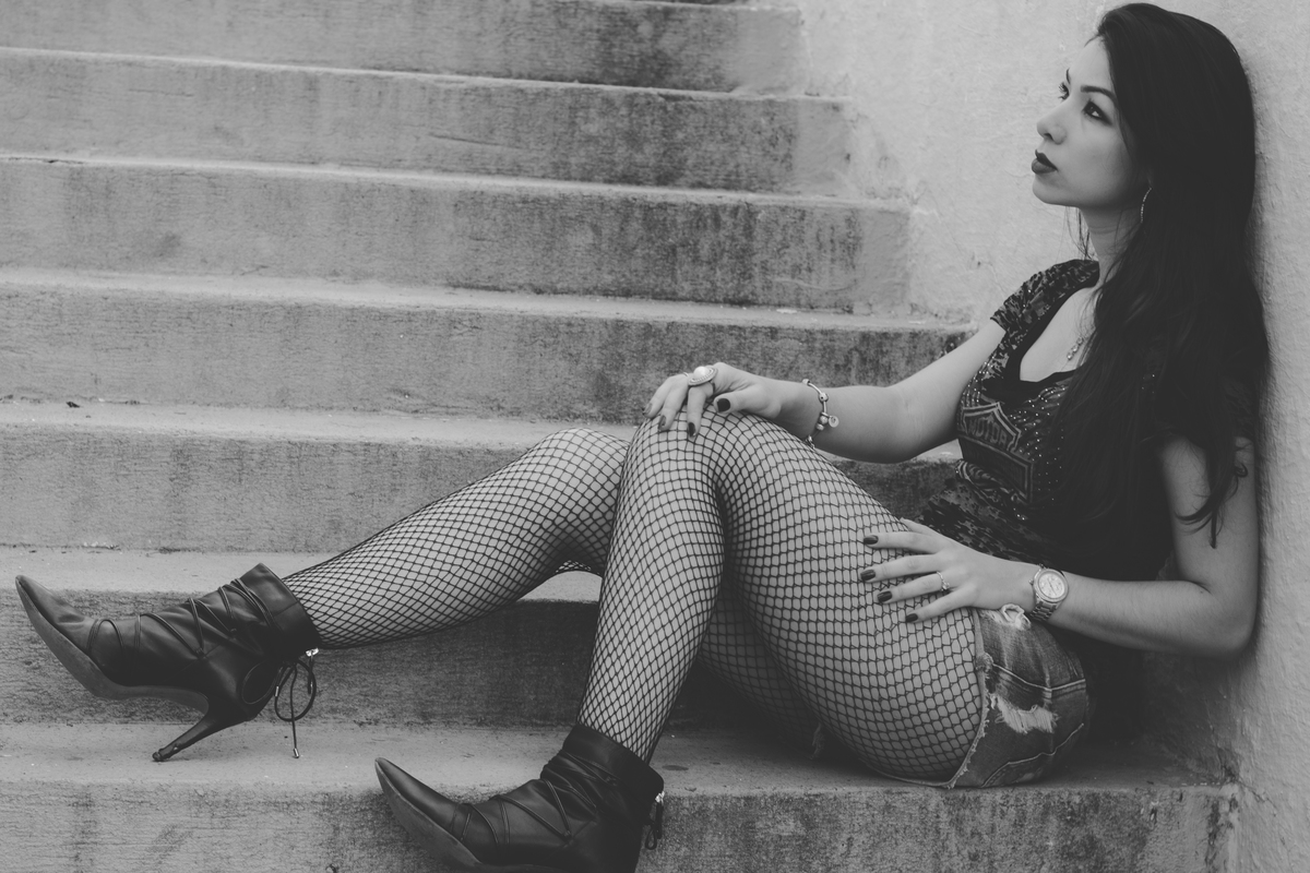 Ensaio fotográfico. Ensaio feminino. 15 anos. Fotografia. Fotógrafa de mulheres. Ensaio externo. São Paulo. Daniele Vidal Fotografia. Book fotográfico. Ensaio romântico. Ensaio Urbano. Ensaio Paulista. Ensaio no parque. Pose pra foto. Ensaio moda. álbum.