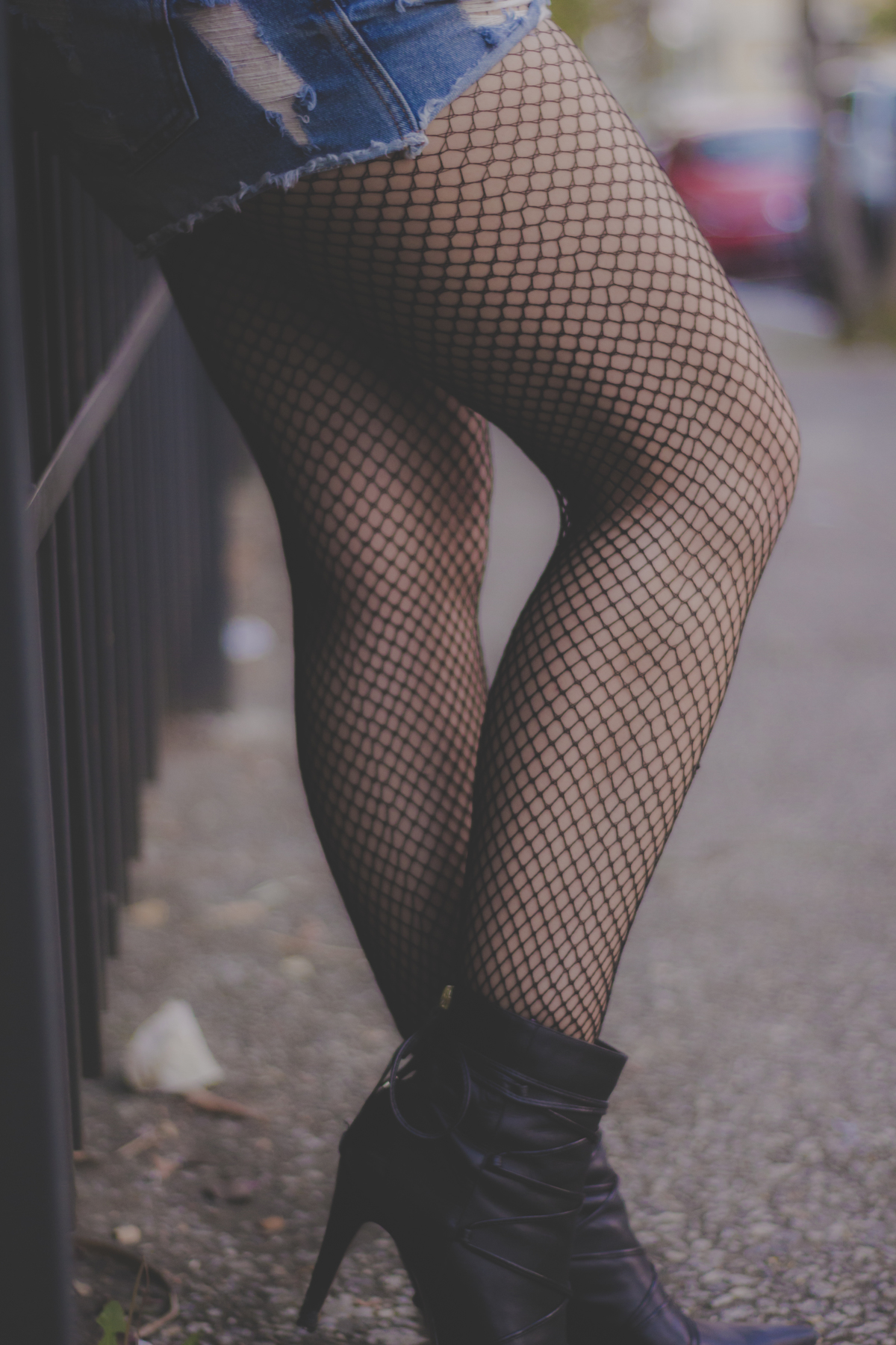 Ensaio fotográfico. Ensaio feminino. 15 anos. Fotografia. Fotógrafa de mulheres. Ensaio externo. São Paulo. Daniele Vidal Fotografia. Book fotográfico. Ensaio romântico. Ensaio Urbano. Ensaio Paulista. Ensaio no parque. Pose pra foto. Ensaio moda. álbum.