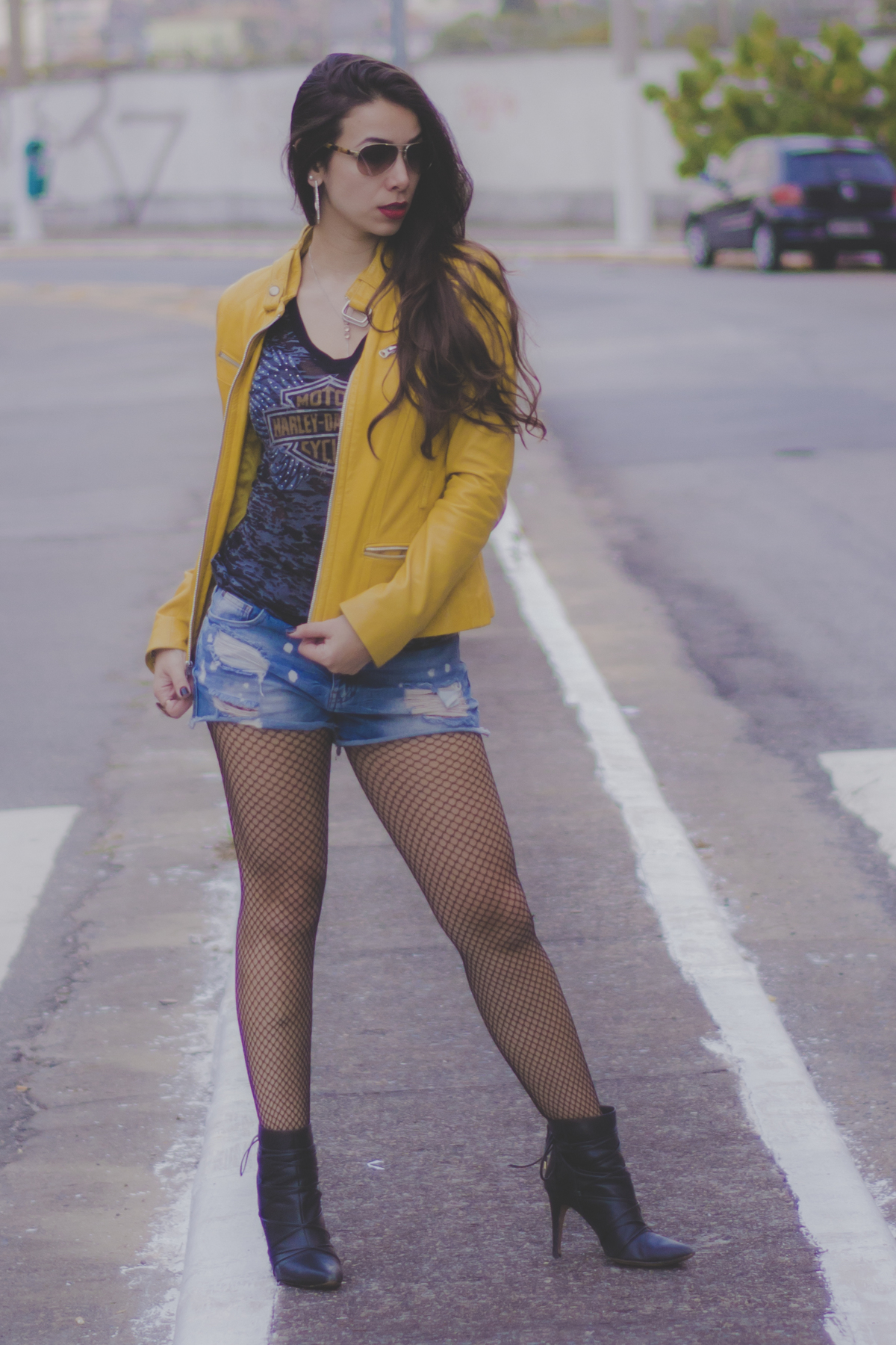 Ensaio fotográfico. Ensaio feminino. 15 anos. Fotografia. Fotógrafa de mulheres. Ensaio externo. São Paulo. Daniele Vidal Fotografia. Book fotográfico. Ensaio romântico. Ensaio Urbano. Ensaio Paulista. Ensaio no parque. Pose pra foto. Ensaio moda. álbum.