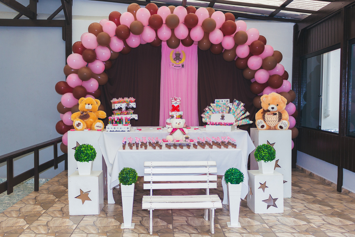 Chá de bebê. Chá de fraldas. Festa. Fotógrafo para festa. Cobertura fotográfica. Daniele Vidal Fotografia. São Paulo. Aniversário. Gestante. Grávida. Ensaio gestante. Decoração festa. Ensaio familiar. Ensaio família. Fotografia para chá de bebê. Newborn.