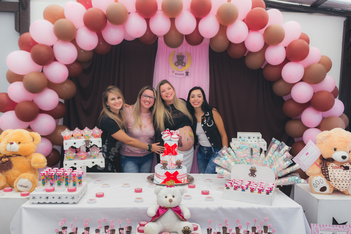Chá de bebê. Chá de fraldas. Festa. Fotógrafo para festa. Cobertura fotográfica. Daniele Vidal Fotografia. São Paulo. Aniversário. Gestante. Grávida. Ensaio gestante. Decoração festa. Ensaio familiar. Ensaio família. Fotografia para chá de bebê. Newborn.