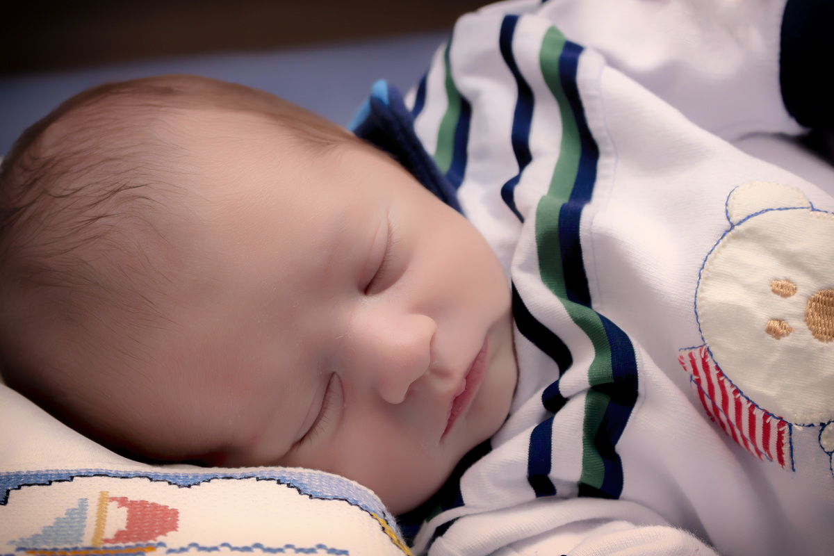 Ensaio fotográfico. Ensaio Recém-nascido. Ensaio newborn. Ensaio em casa. Foto em casa. Ensaio externo. Ensaio infantil. Ensaio bebê. Daniele Vidal Fotografia. São Paulo. Book fotográfico. chá de bebê. chá de fraldas. gestante. grávida. studio fotográfico