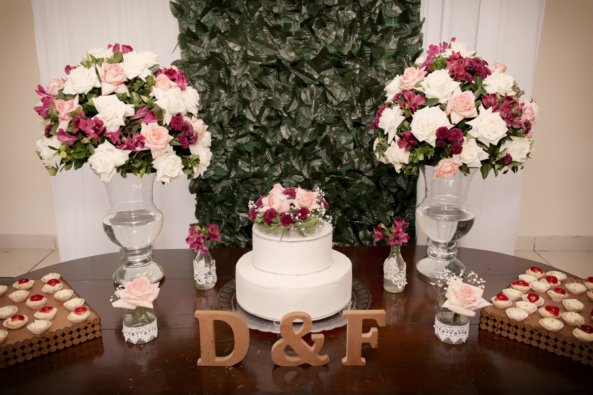 Cobertura fotográfica. Chá de fralda.  Foto evento. Ensaio noivos. Noivos. Festa. Aniversário. Festa Noivado. Ensaio externo. 15 anos. Ensaio casal. Ensaio família. Fotógrafo para festa. debutante. Decoração. Noivado. São Paulo. Daniele Vidal Fotografia