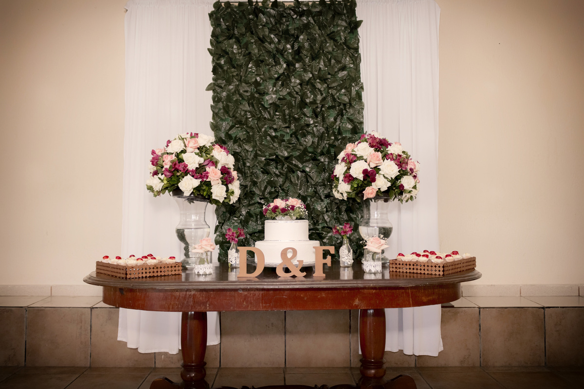 Cobertura fotográfica. Chá de fralda.  Foto evento. Ensaio noivos. Noivos. Festa. Aniversário. Festa Noivado. Ensaio externo. 15 anos. Ensaio casal. Ensaio família. Fotógrafo para festa. debutante. Decoração. Noivado. São Paulo. Daniele Vidal Fotografia