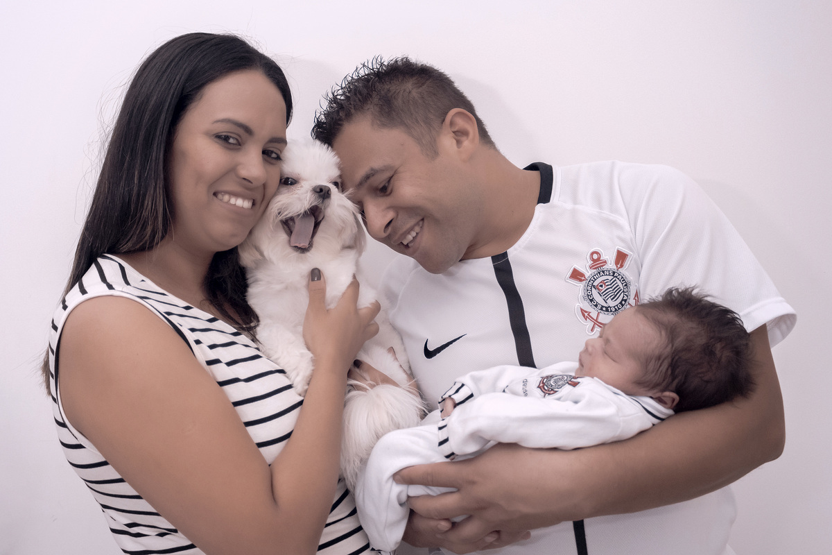 Ensaio fotográfico. Ensaio Recém-nascido. Ensaio newborn. Ensaio em casa. Foto em casa. Ensaio externo. Ensaio infantil. Ensaio bebê. Daniele Vidal Fotografia. São Paulo. Book fotográfico. chá de bebê. chá de fraldas. gestante. grávida. studio fotográfico