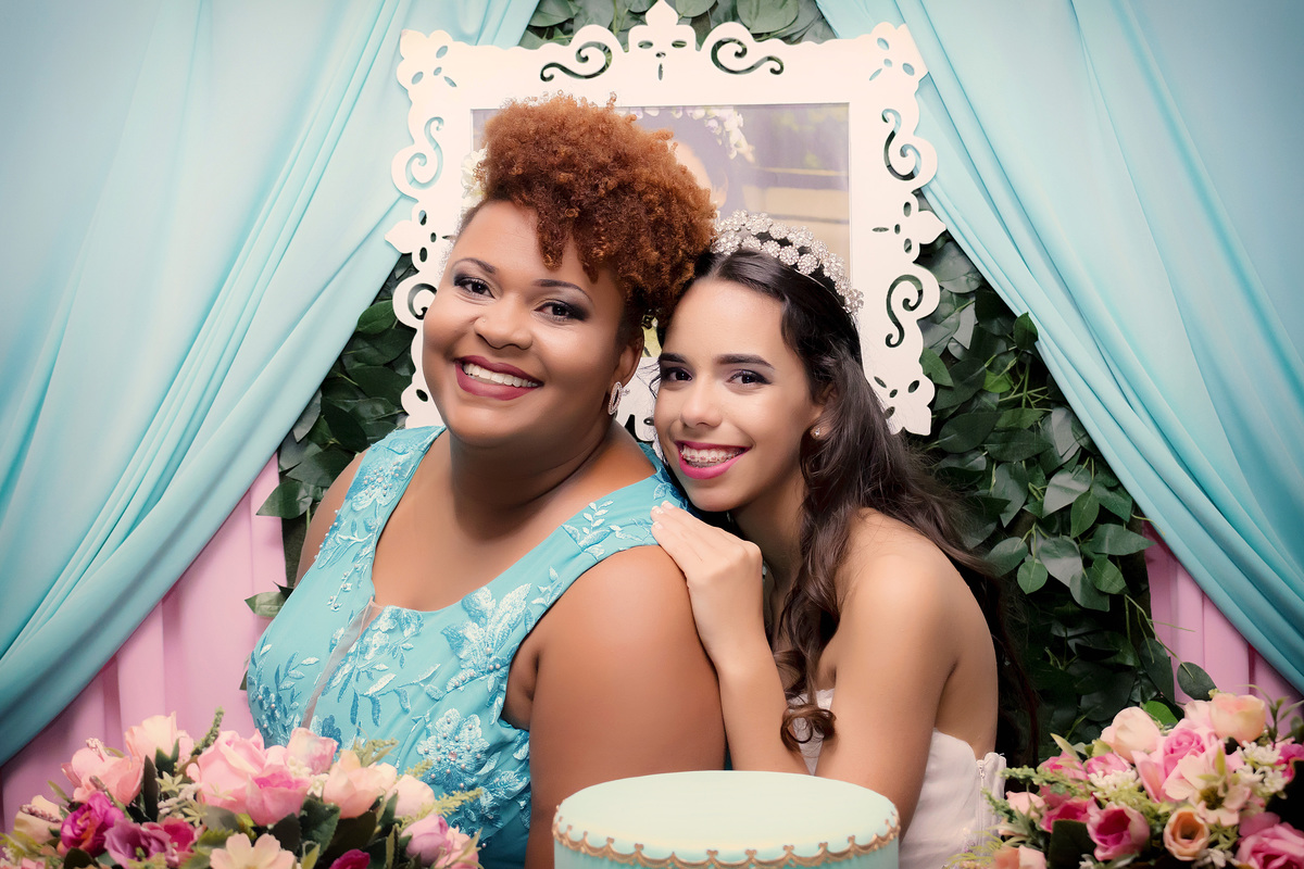 Festa 15 anos. Festa debutante. Cobertura de eventos. Ensaio 15 anos. Ensaio feminino. Fotógrafo em são paulo. São Paulo. Daniele Vidal Fotografia. Fotógrafa zona leste. Fotógrafo barato. Fotógrafo para aniversário. Fotos de 15 anos. Fotos de aniversário.