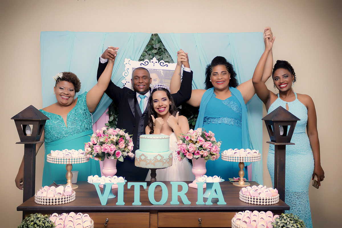 Festa 15 anos. Festa debutante. Cobertura de eventos. Ensaio 15 anos. Ensaio feminino. Fotógrafo em são paulo. São Paulo. Daniele Vidal Fotografia. Fotógrafa zona leste. Fotógrafo barato. Fotógrafo para aniversário. Fotos de 15 anos. Fotos de aniversário.