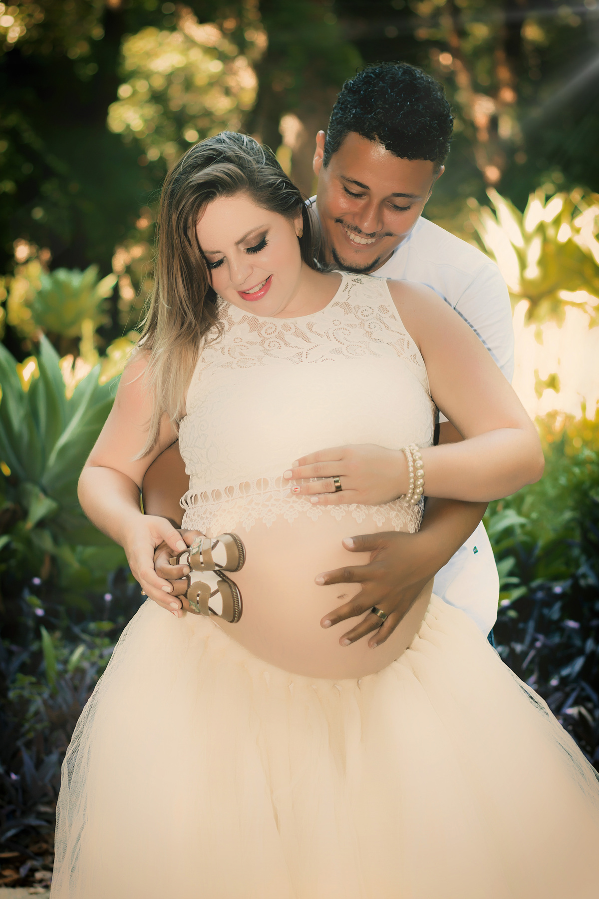 Ensaio fotográfico. Ensaio gestante. Ensaio grávida. Maternidade. Amamentação. Chá de bebê. Chá de fraldas. Ensaio família. Newborn. Ensaio recém-nascido. Look gestante. Ensaio externo. Ensaio em casa. Daniele Vidal Fotografia. Book gestante. São Paulo.