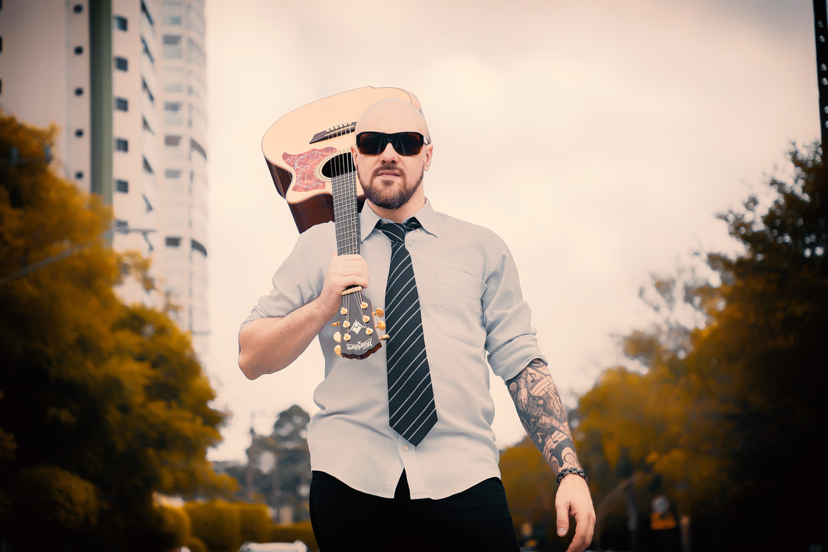 Ensaio masculino. Fotos masculinas. Ensaio fotográfico musical. Fábio Giorgi Acústico. Ensaio no ceret anália franco. ENsaio fotográfico em são paulo. Daniele Vidal Fotografia. Ensaio fotográfico com violão. Ensaio musical. Ensaio com homem. Zona Leste SP