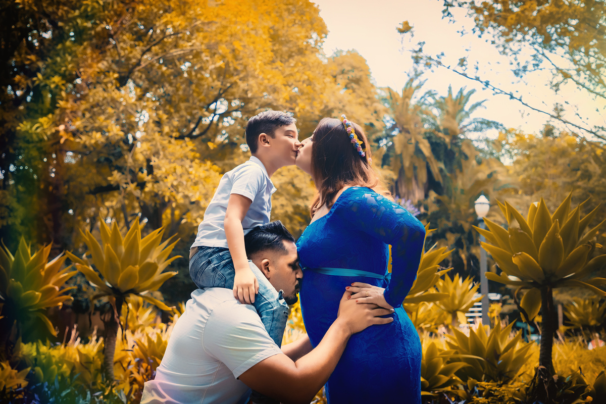 Ensaio fotográfico. Ensaio gestante. Ensaio grávida. Maternidade. Amamentação. Chá de bebê. Chá de fraldas. Ensaio família. Newborn. Ensaio recém-nascido. Look gestante. Ensaio externo. Ensaio em casa. Daniele Vidal Fotografia. Book gestante. São Paulo.