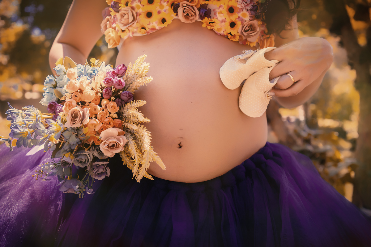 Ensaio fotográfico. Ensaio gestante. Ensaio grávida. Maternidade. Amamentação. Chá de bebê. Chá de fraldas. Ensaio família. Newborn. Ensaio recém-nascido. Look gestante. Ensaio externo. Ensaio em casa. Daniele Vidal Fotografia. Book gestante. São Paulo.