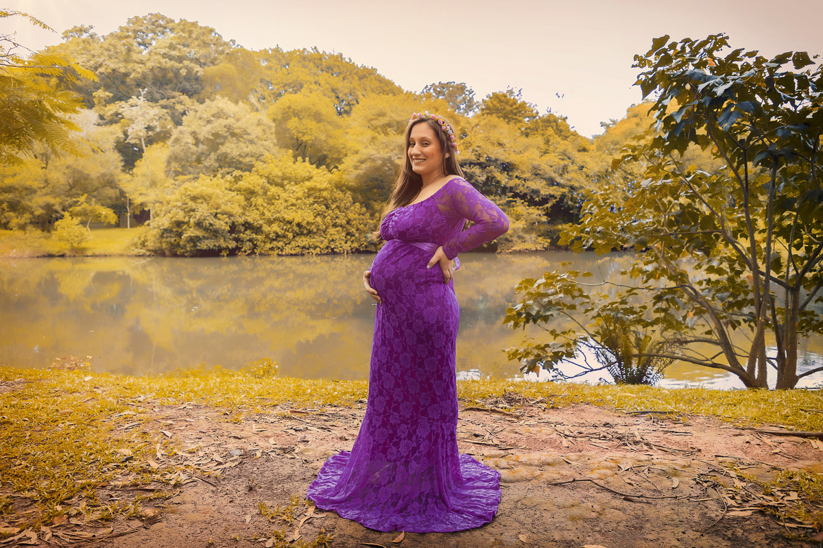 Ensaio fotográfico em São Paulo. Sessão de fotos no parque. Ensaio de gestante externo. Fotos de família. Daniele Vidal Fotografia. Book gestante com figurinos. Fotógrafa de mulheres. Fotos da gravidez. Maternidade em São Paulo. Fotos de casal em SP. 