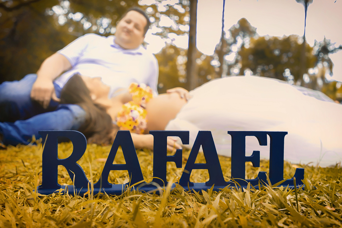 Ensaio fotográfico em São Paulo. Sessão de fotos no parque. Ensaio de gestante externo. Fotos de família. Daniele Vidal Fotografia. Book gestante com figurinos. Fotógrafa de mulheres. Fotos da gravidez. Maternidade em São Paulo. Fotos de casal em SP. 