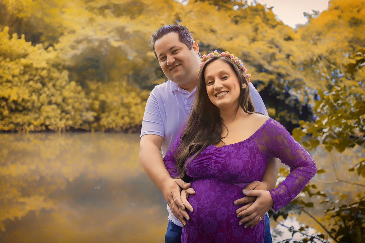 Ensaio fotográfico em São Paulo. Sessão de fotos no parque. Ensaio de gestante externo. Fotos de família. Daniele Vidal Fotografia. Book gestante com figurinos. Fotógrafa de mulheres. Fotos da gravidez. Maternidade em São Paulo. Fotos de casal em SP. 