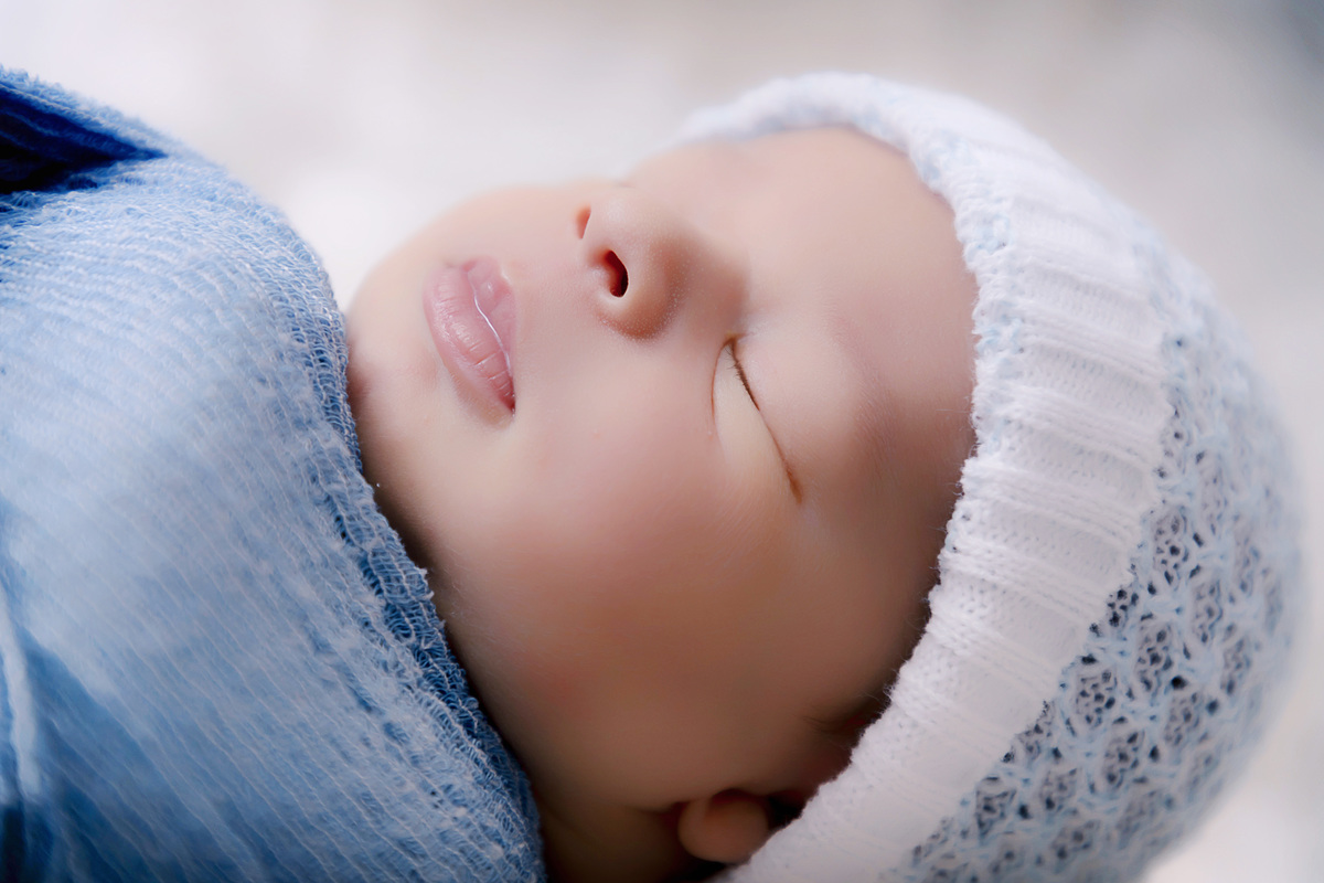 Fotógrafa Especializada. Cuidados Com Seu Bebê. Muito amor pelo seu bebê. Book e Ensaio Newborn. Fotografia Newborn. Newborn no conforto do seu lar. Ensaio fotográfico em casa. Daniele Vidal Fotografia. São Paulo.