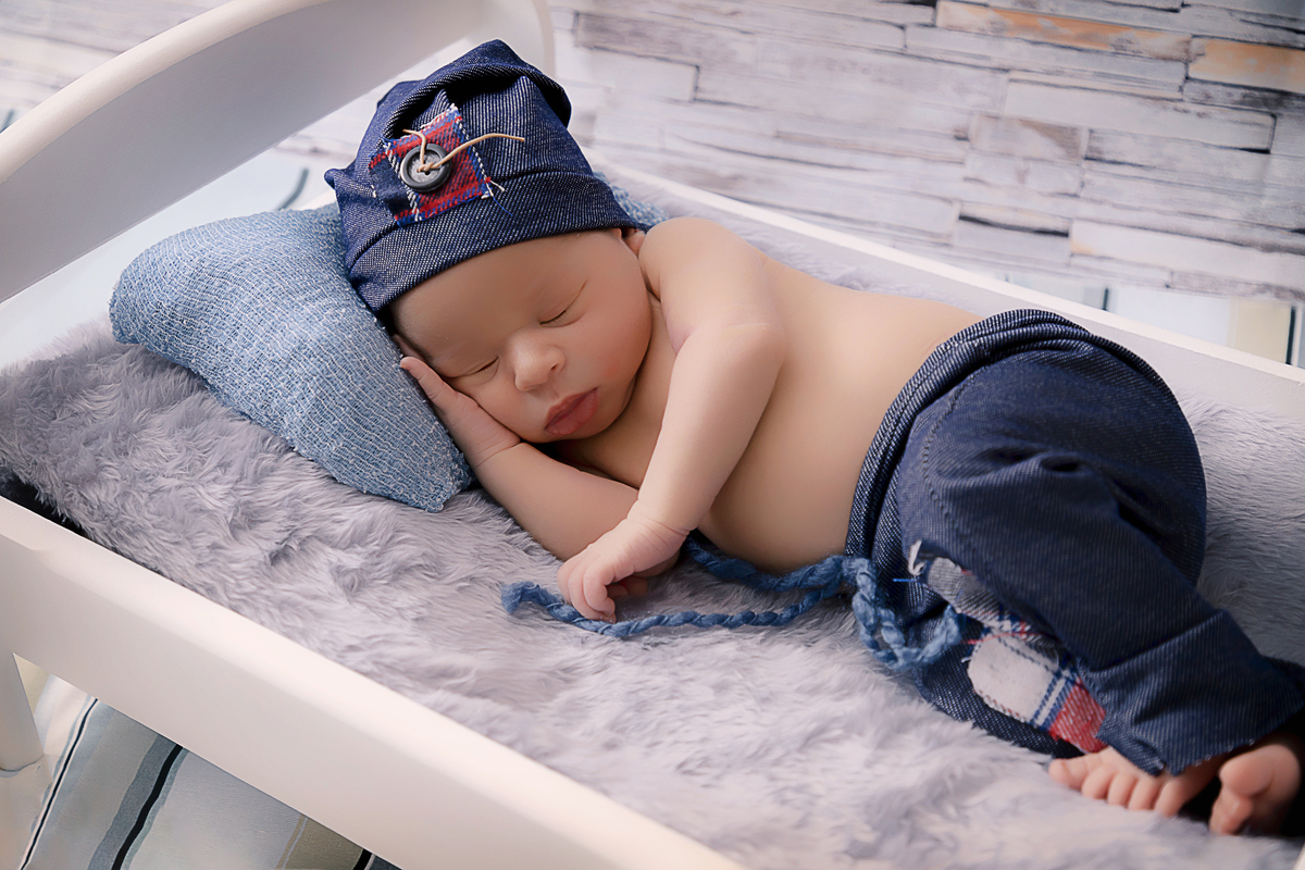 Fotógrafa Especializada. Cuidados Com Seu Bebê. Muito amor pelo seu bebê. Book e Ensaio Newborn. Fotografia Newborn. Newborn no conforto do seu lar. Ensaio fotográfico em casa. Daniele Vidal Fotografia. São Paulo.