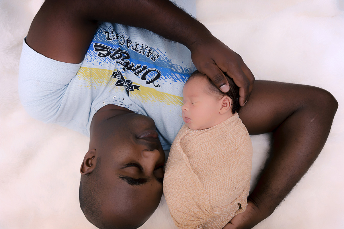 Fotógrafa Especializada. Cuidados Com Seu Bebê. Muito amor pelo seu bebê. Book e Ensaio Newborn. Fotografia Newborn. Newborn no conforto do seu lar. Ensaio fotográfico em casa. Daniele Vidal Fotografia. São Paulo.