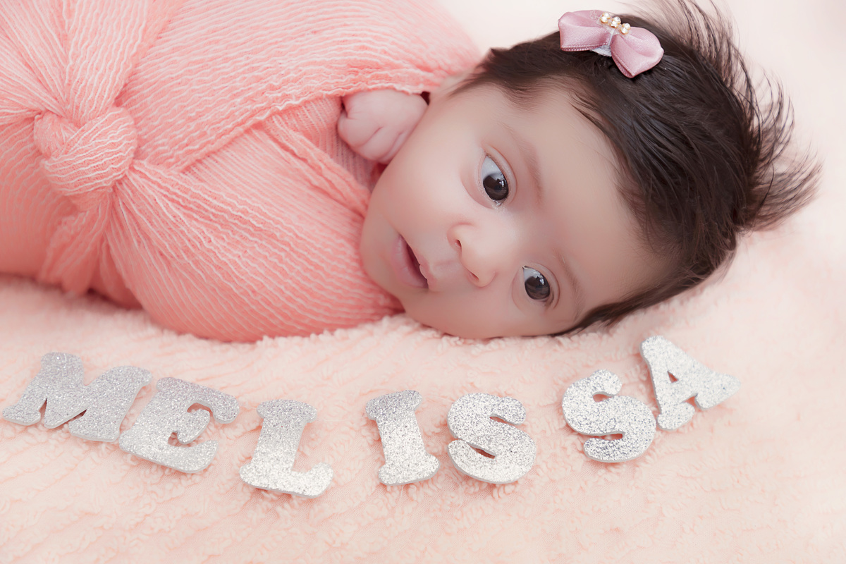 Fotógrafa Especializada. Cuidados Com Seu Bebê. Muito amor pelo seu bebê. Book e Ensaio Newborn. Fotografia Newborn. Newborn no conforto do seu lar. Ensaio fotográfico em casa. Daniele Vidal Fotografia. São Paulo. Maternidade.