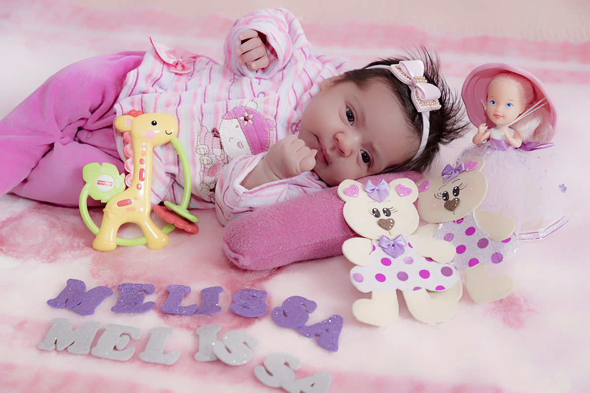 Fotógrafa Especializada. Cuidados Com Seu Bebê. Muito amor pelo seu bebê. Book e Ensaio Newborn. Fotografia Newborn. Newborn no conforto do seu lar. Ensaio fotográfico em casa. Daniele Vidal Fotografia. São Paulo. Maternidade.