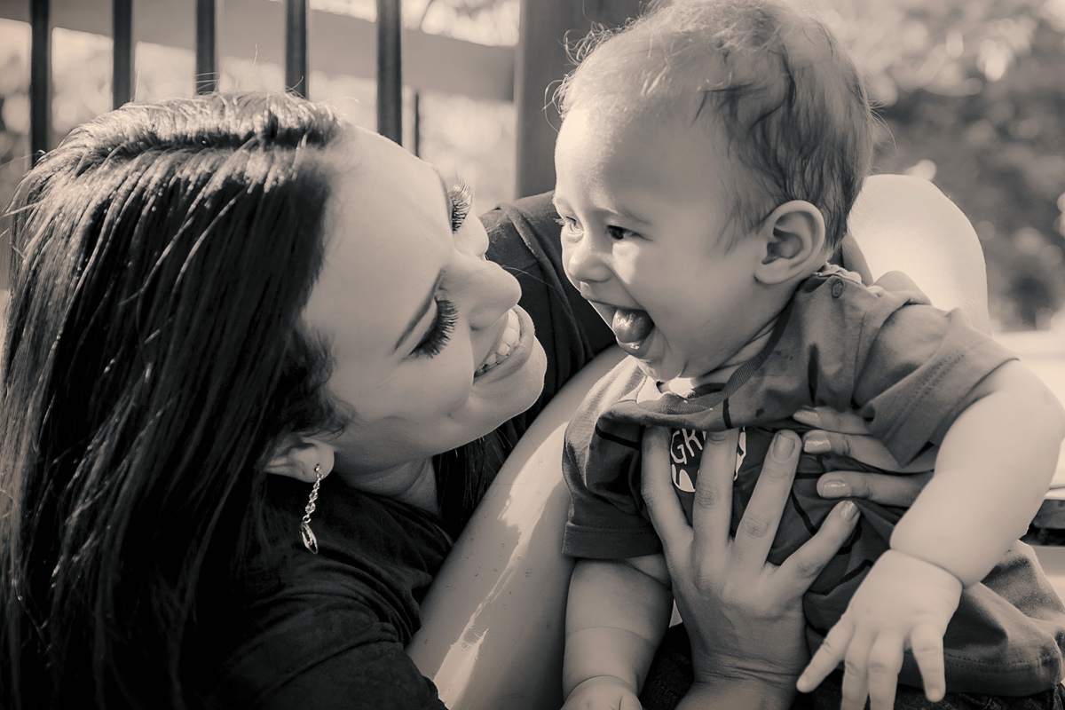 Daniele Vidal Fotografia, ensaio externo, dia das mães, mãe e filho, mundo azul, maternidade real, mãe de primeira viagem, são paulo, tatuapé, fotos de família, fotos de bebê, ensaio infantil, ensaio no parque.