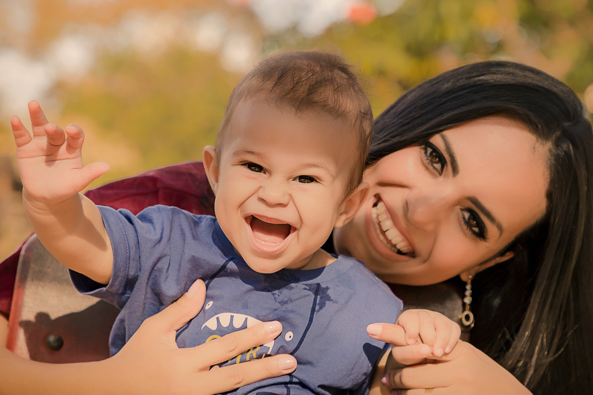 Daniele Vidal Fotografia, ensaio externo, dia das mães, mãe e filho, mundo azul, maternidade real, mãe de primeira viagem, são paulo, tatuapé, fotos de família, fotos de bebê, ensaio infantil, ensaio no parque.