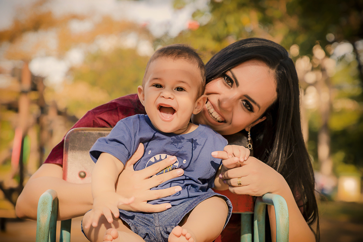 Daniele Vidal Fotografia, ensaio externo, dia das mães, mãe e filho, mundo azul, maternidade real, mãe de primeira viagem, são paulo, tatuapé, fotos de família, fotos de bebê, ensaio infantil, ensaio no parque.