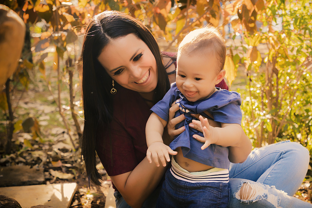 Daniele Vidal Fotografia, ensaio externo, dia das mães, mãe e filho, mundo azul, maternidade real, mãe de primeira viagem, são paulo, tatuapé, fotos de família, fotos de bebê, ensaio infantil, ensaio no parque.