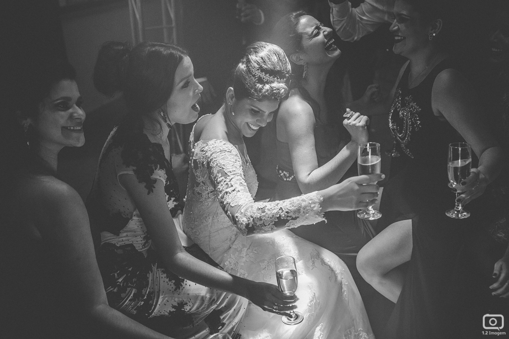 making of noiva, vestido de noiva, maquiagem casamento, casamento na bahia, buquê de noiva, raoni libório, noiva nova, noivos, casamento na praia, wedding brazil, umpontodoisimagem