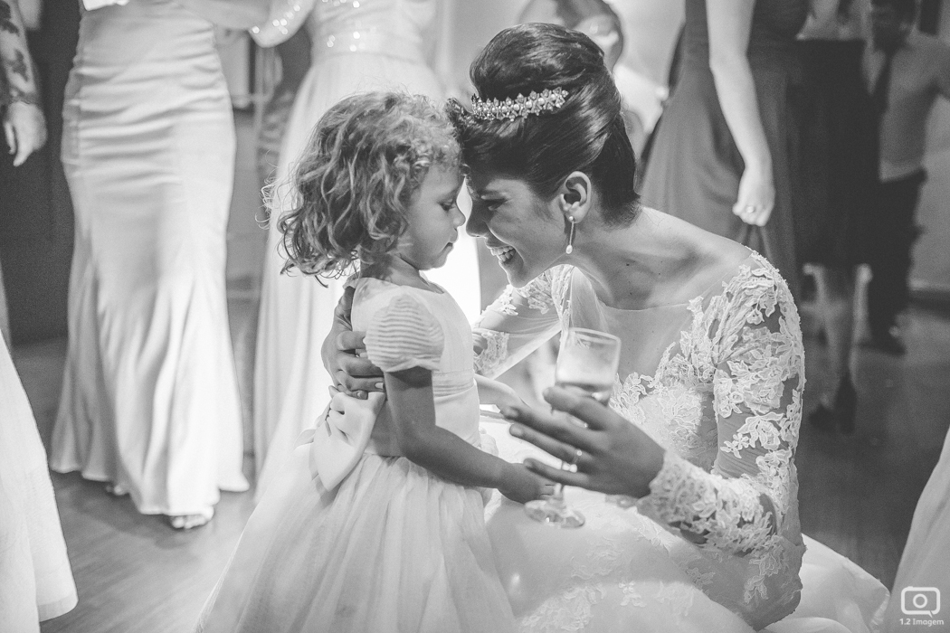 making of noiva, vestido de noiva, maquiagem casamento, casamento na bahia, buquê de noiva, raoni libório, noiva nova, noivos, casamento na praia, wedding brazil, umpontodoisimagem