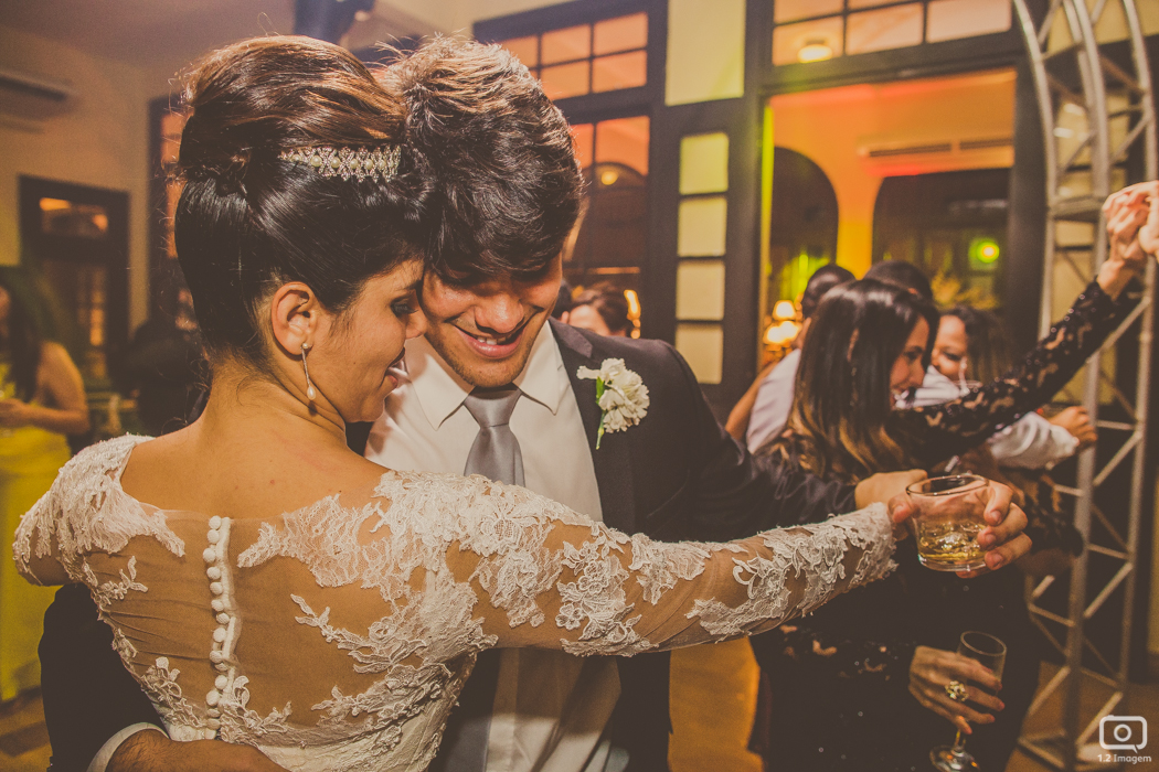 making of noiva, vestido de noiva, maquiagem casamento, casamento na bahia, buquê de noiva, raoni libório, noiva nova, noivos, casamento na praia, wedding brazil, umpontodoisimagem