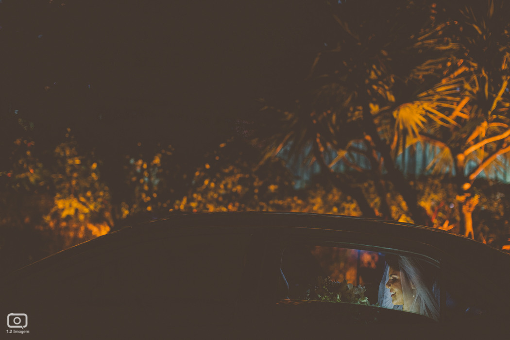 making of noiva, vestido de noiva, maquiagem casamento, casamento na bahia, buquê de noiva, raoni libório, noiva nova, noivos, casamento na praia, wedding brazil, umpontodoisimagem