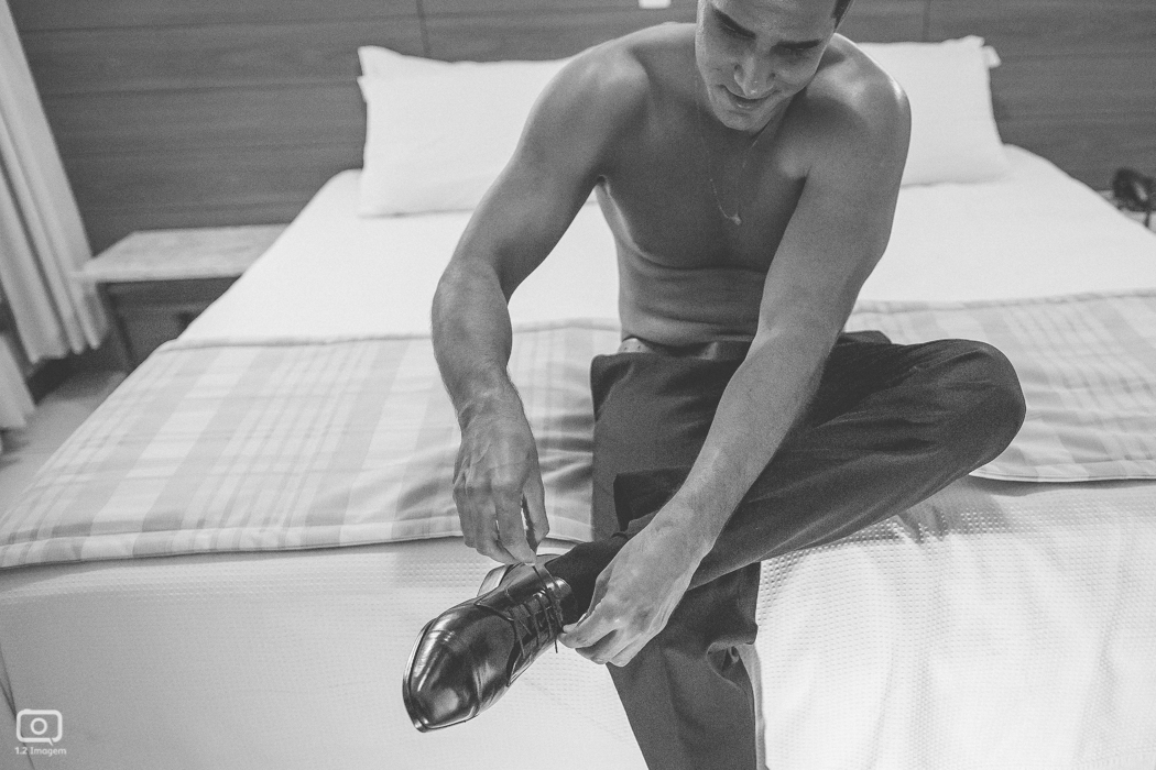 making of noiva, vestido de noiva, maquiagem casamento, casamento na bahia, buquê de noiva, raoni libório, noiva nova, noivos, casamento na praia, wedding brazil, umpontodoisimagem