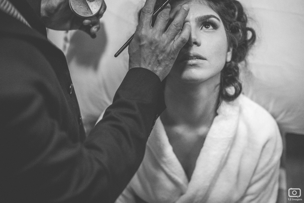 making of noiva, vestido de noiva, maquiagem casamento, casamento na bahia, buquê de noiva, raoni libório, noiva nova, noivos, casamento na praia, wedding brazil, umpontodoisimagem