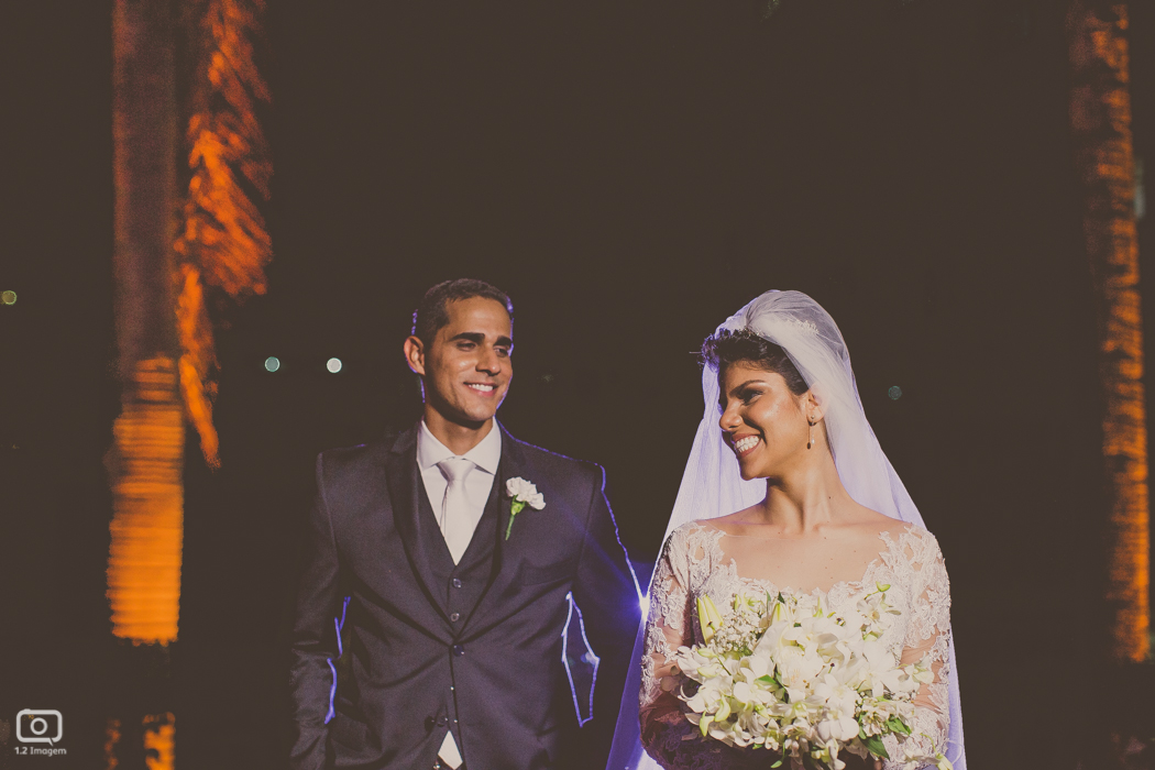 making of noiva, vestido de noiva, maquiagem casamento, casamento na bahia, buquê de noiva, raoni libório, noiva nova, noivos, casamento na praia, wedding brazil, umpontodoisimagem