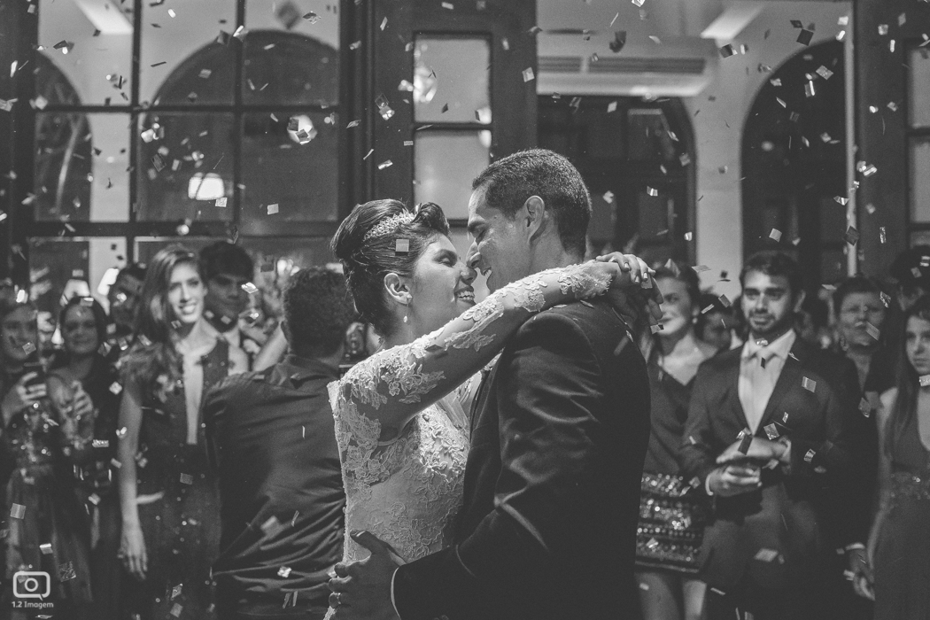 making of noiva, vestido de noiva, maquiagem casamento, casamento na bahia, buquê de noiva, raoni libório, noiva nova, noivos, casamento na praia, wedding brazil, umpontodoisimagem