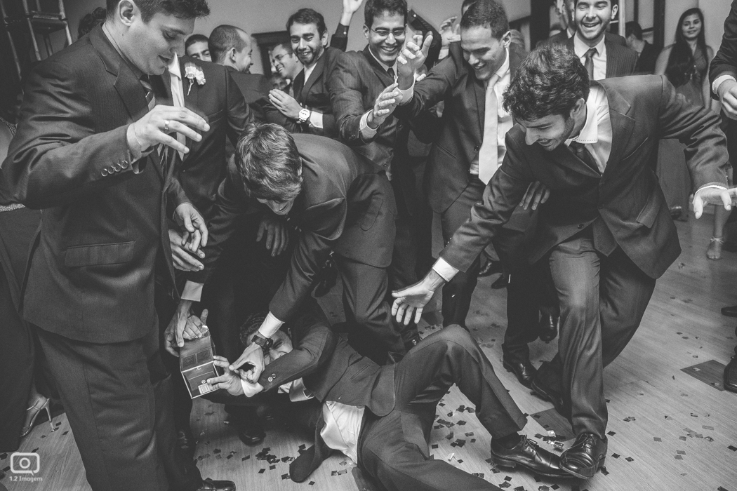 making of noiva, vestido de noiva, maquiagem casamento, casamento na bahia, buquê de noiva, raoni libório, noiva nova, noivos, casamento na praia, wedding brazil, umpontodoisimagem