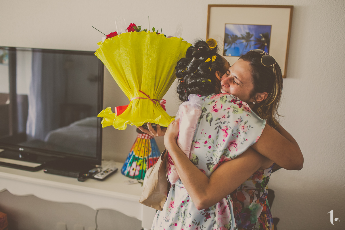 making of noiva, vestido de noiva, maquiagem casamento, casamento na bahia, buquê de noiva, raoni libório, noiva nova, noivos, casamento na praia, wedding brazil, umpontodoisimagem