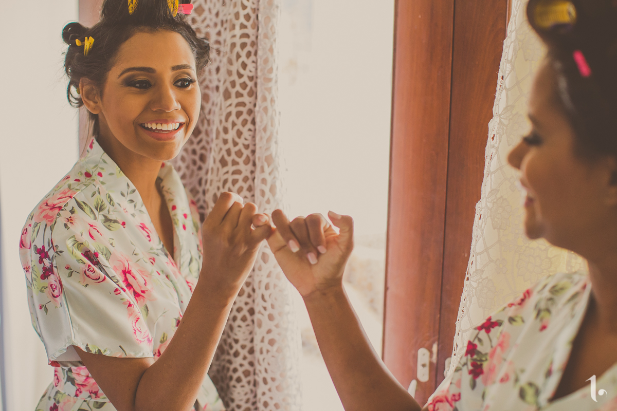 making of noiva, vestido de noiva, maquiagem casamento, casamento na bahia, buquê de noiva, raoni libório, noiva nova, noivos, casamento na praia, wedding brazil, umpontodoisimagem