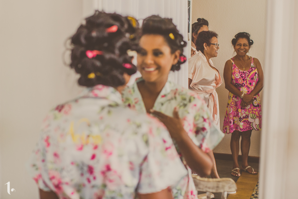 making of noiva, vestido de noiva, maquiagem casamento, casamento na bahia, buquê de noiva, raoni libório, noiva nova, noivos, casamento na praia, wedding brazil, umpontodoisimagem