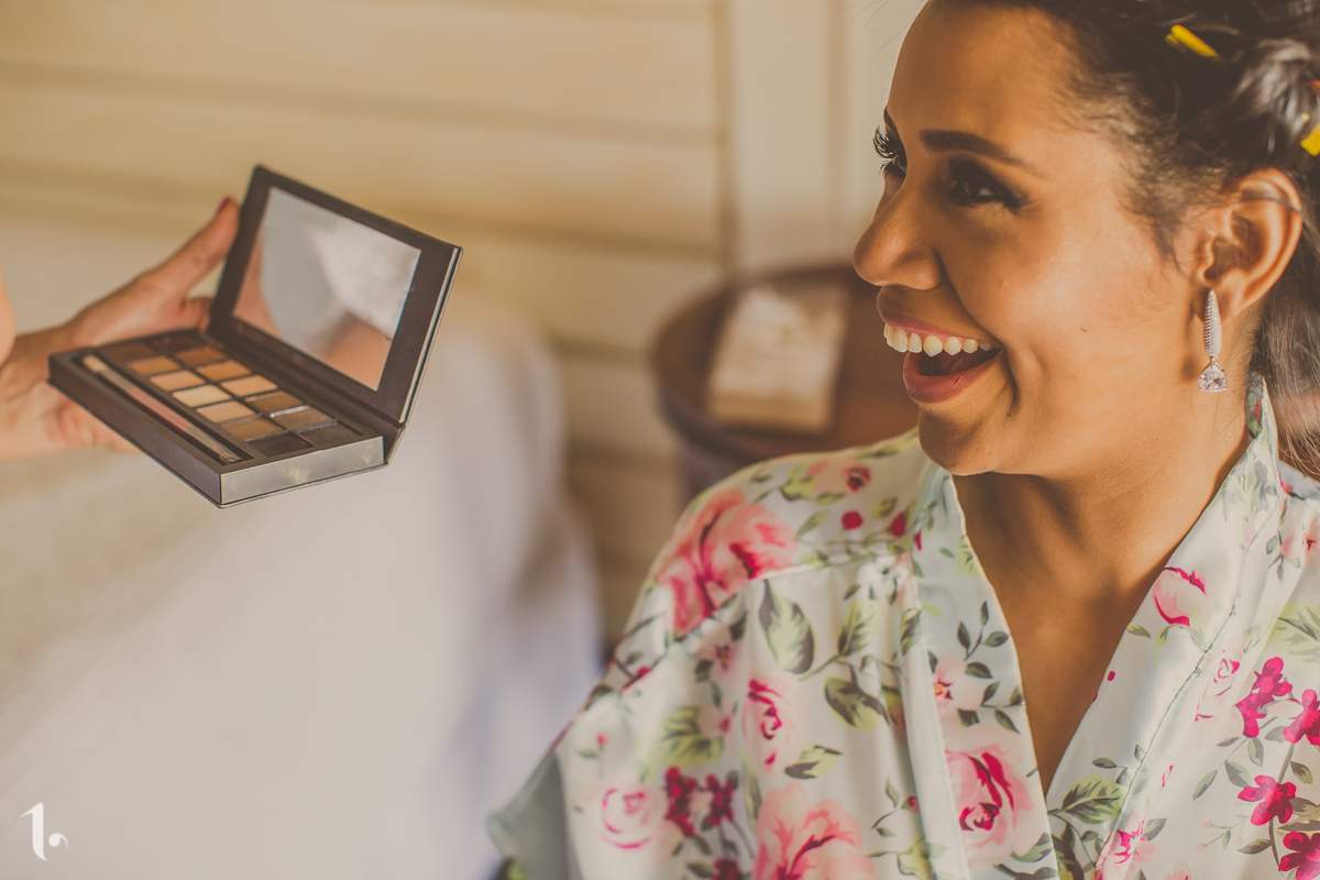 making of noiva, vestido de noiva, maquiagem casamento, casamento na bahia, buquê de noiva, raoni libório, noiva nova, noivos, casamento na praia, wedding brazil, umpontodoisimagem
