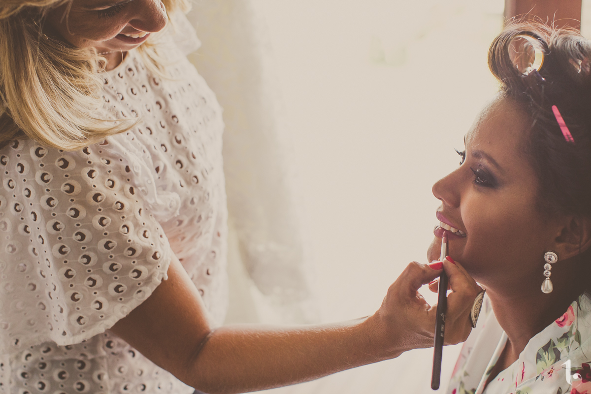 making of noiva, vestido de noiva, maquiagem casamento, casamento na bahia, buquê de noiva, raoni libório, noiva nova, noivos, casamento na praia, wedding brazil, umpontodoisimagem