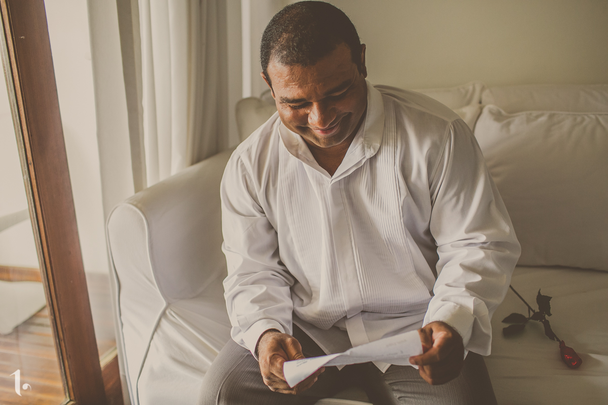 making of noiva, vestido de noiva, maquiagem casamento, casamento na bahia, buquê de noiva, raoni libório, noiva nova, noivos, casamento na praia, wedding brazil, umpontodoisimagem