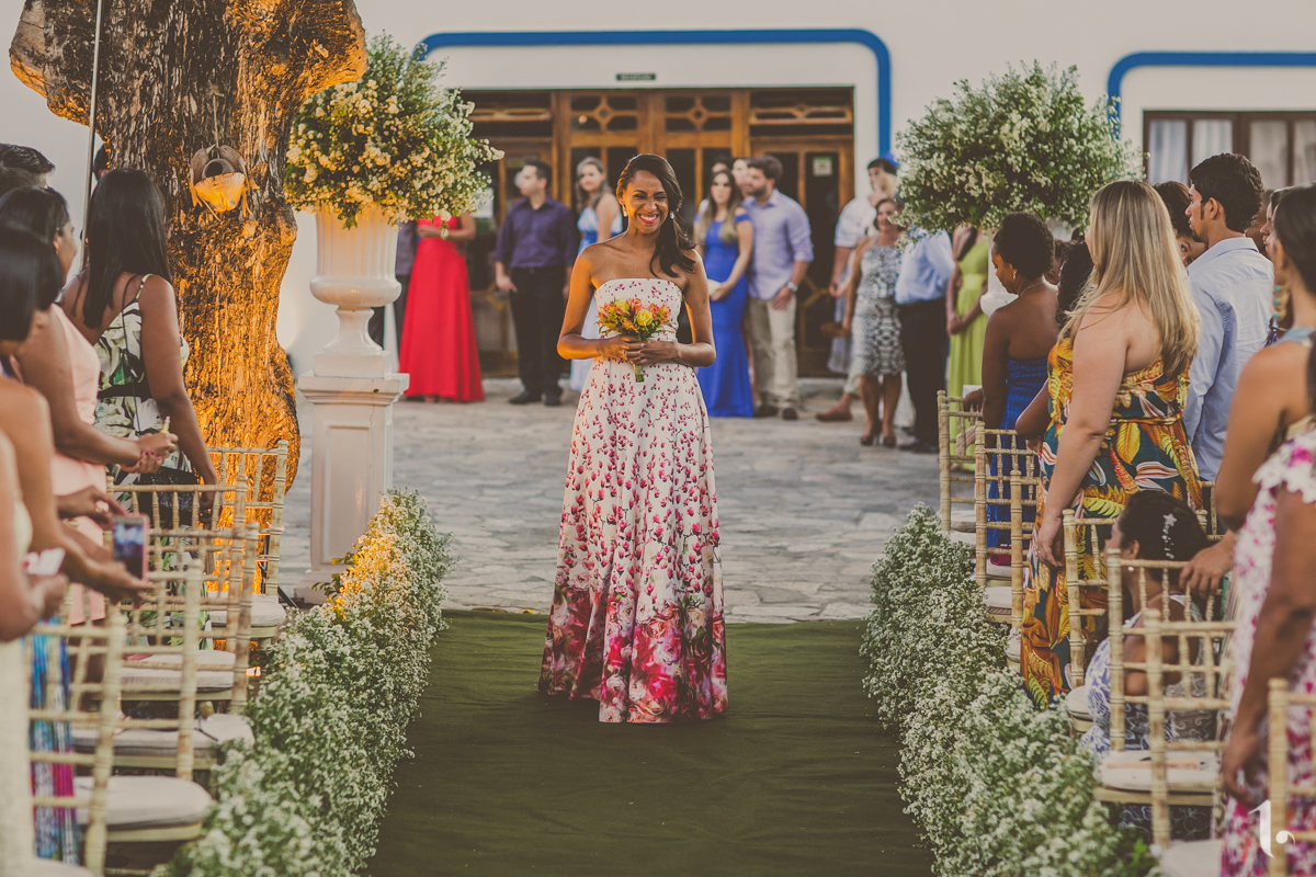 making of noiva, vestido de noiva, maquiagem casamento, casamento na bahia, buquê de noiva, raoni libório, noiva nova, noivos, casamento na praia, wedding brazil, umpontodoisimagem