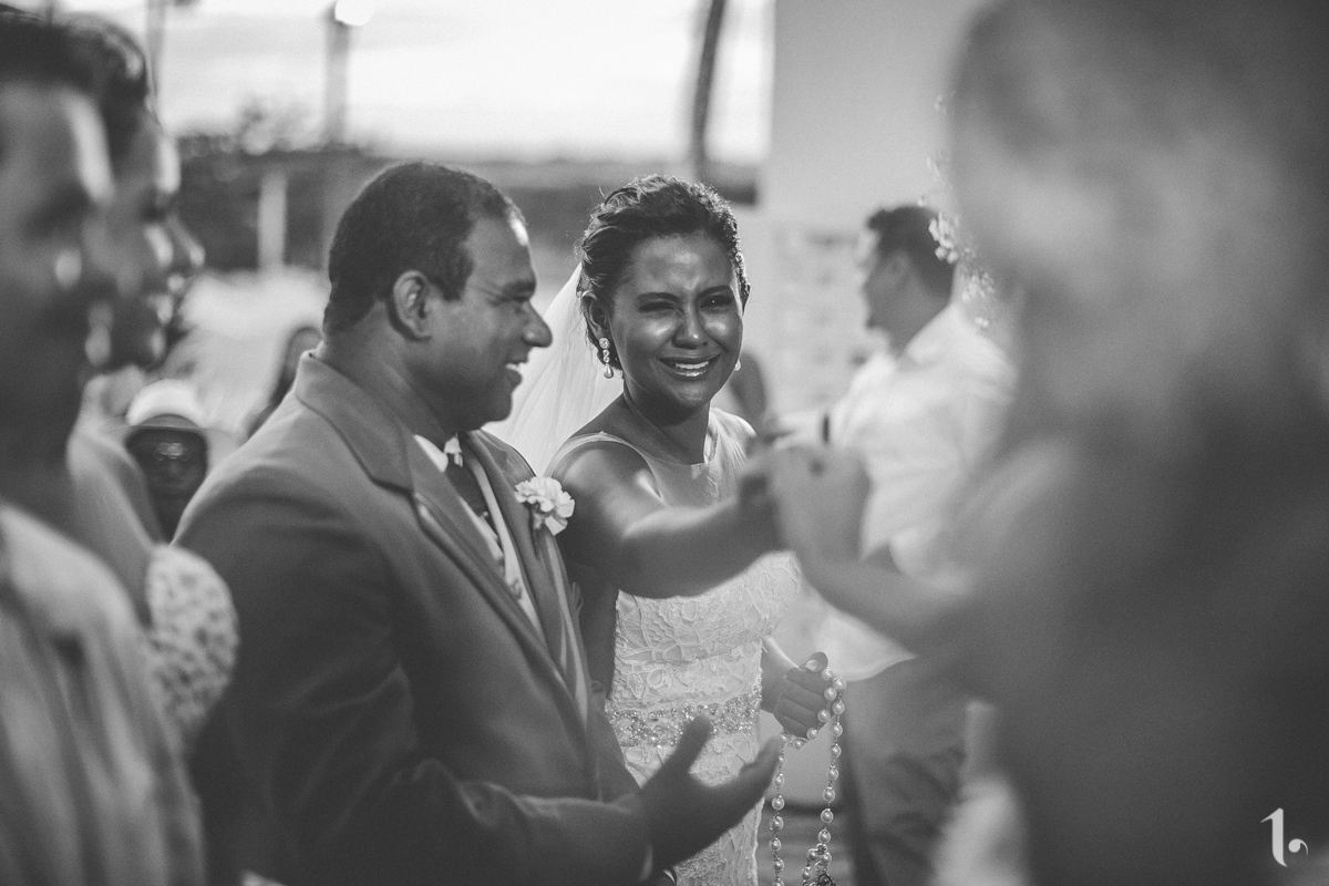 making of noiva, vestido de noiva, maquiagem casamento, casamento na bahia, buquê de noiva, raoni libório, noiva nova, noivos, casamento na praia, wedding brazil, umpontodoisimagem