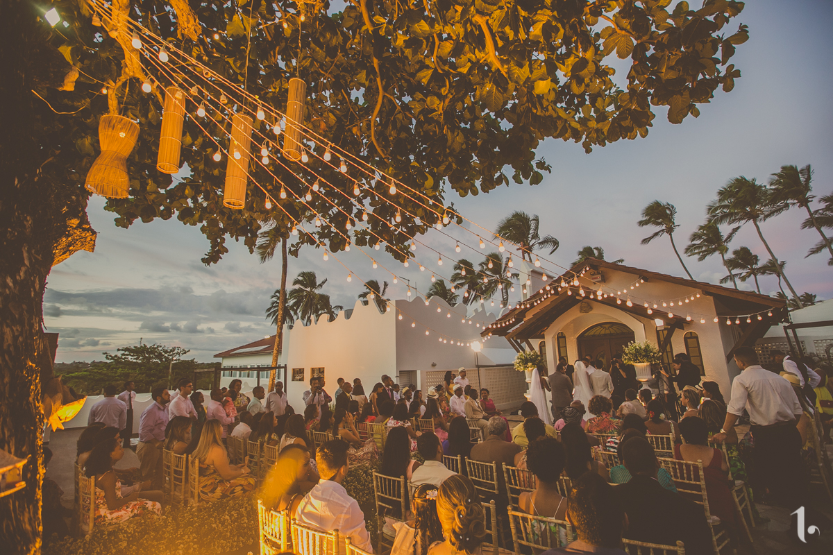 making of noiva, vestido de noiva, maquiagem casamento, casamento na bahia, buquê de noiva, raoni libório, noiva nova, noivos, casamento na praia, wedding brazil, umpontodoisimagem