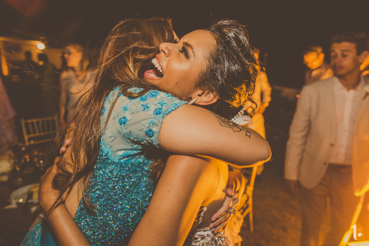making of noiva, vestido de noiva, maquiagem casamento, casamento na bahia, buquê de noiva, raoni libório, noiva nova, noivos, casamento na praia, wedding brazil, umpontodoisimagem