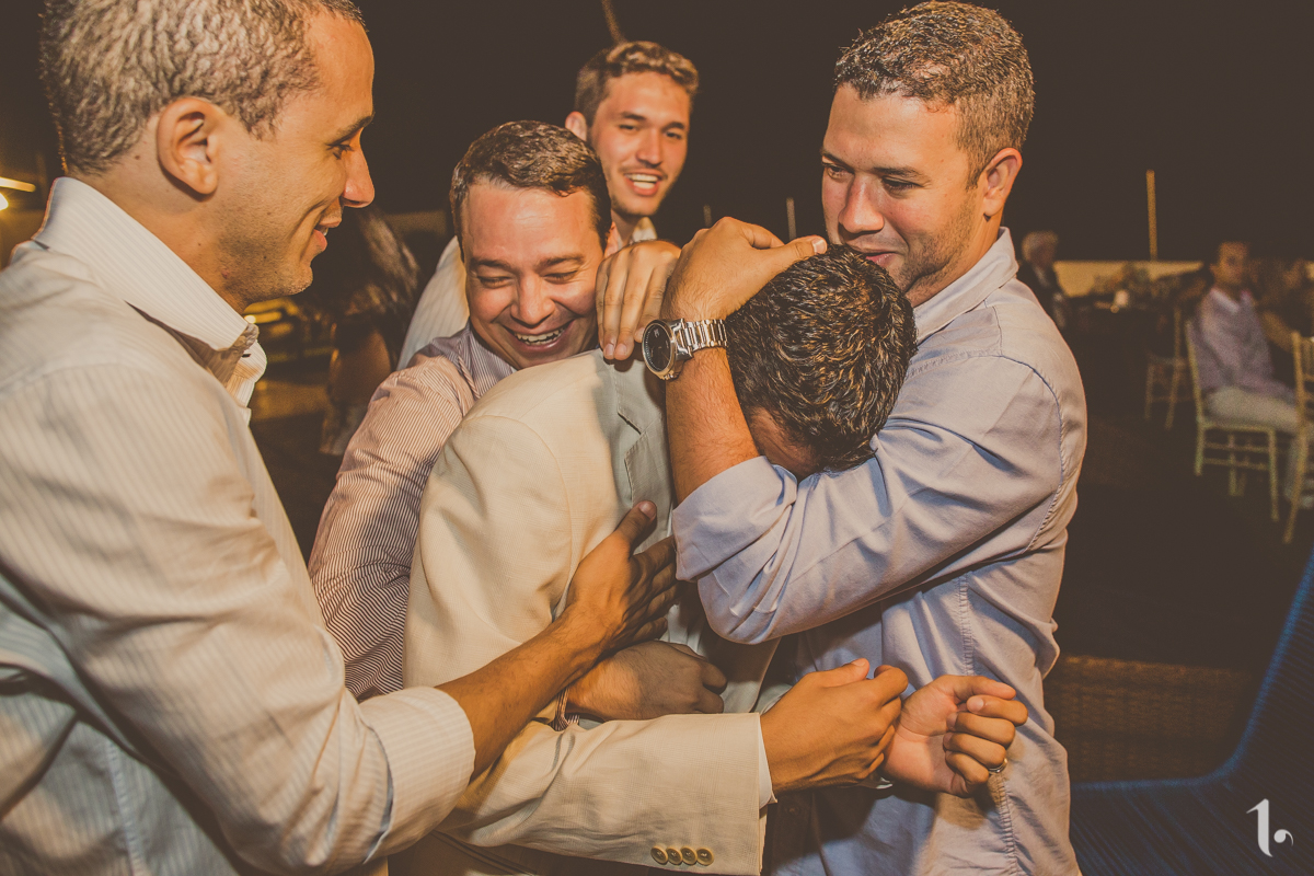 making of noiva, vestido de noiva, maquiagem casamento, casamento na bahia, buquê de noiva, raoni libório, noiva nova, noivos, casamento na praia, wedding brazil, umpontodoisimagem