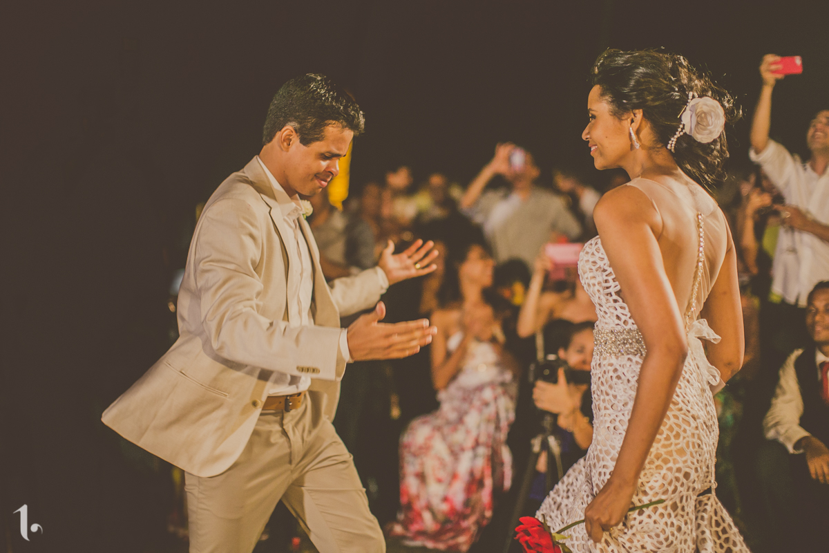 making of noiva, vestido de noiva, maquiagem casamento, casamento na bahia, buquê de noiva, raoni libório, noiva nova, noivos, casamento na praia, wedding brazil, umpontodoisimagem