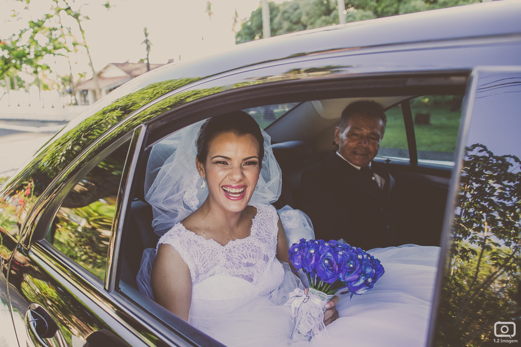 making of noiva, vestido de noiva, maquiagem casamento, casamento na bahia, buquê de noiva, raoni libório, noiva nova, noivos, casamento na praia, wedding brazil, umpontodoisimagem